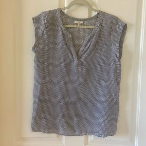 Joie 100% Silk Blouse Short Sleeve Size Small Geometric Black And Blue